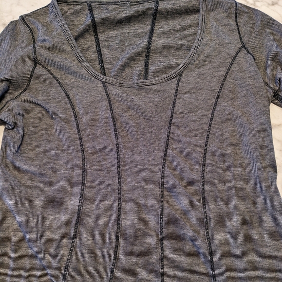 🍋Lululemon🍋 Between the Lines Long Sleeve Grey - Picture 5 of 8